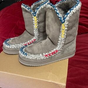 Mou Boots